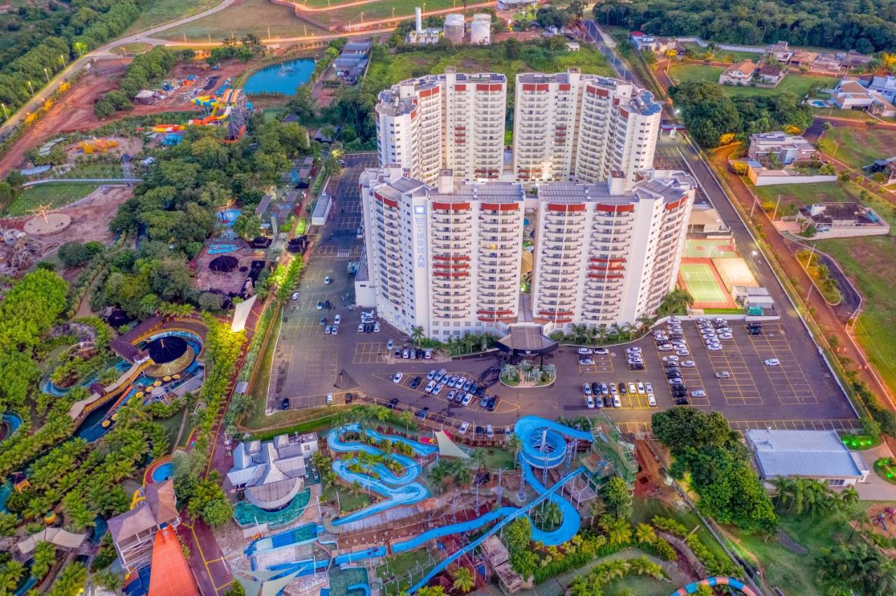 Wyndham Olimpia Royal Hotels Buitenkant foto Aerial view of the complex